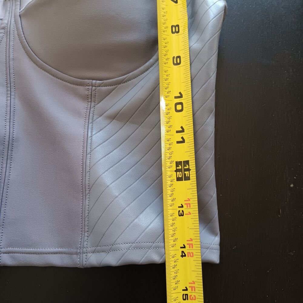 Alo Yoga Airlift Winter Warm Cropped Tank Size M Lightweight activewear jersey - Picture 8 of 9